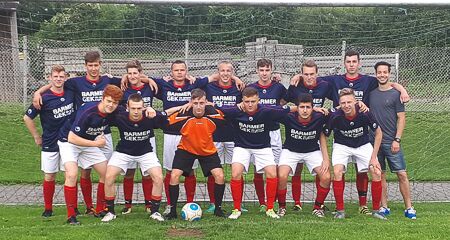 Fußballer der Steinschule gewinnen souverän den Kreismeistertitel