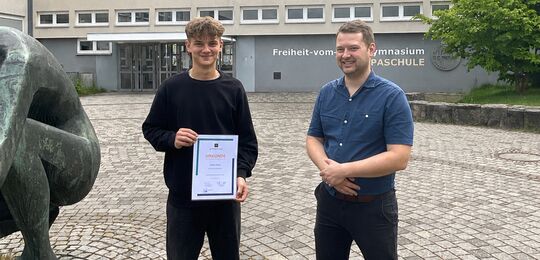 Oskar Knüttel (9E) vertritt die Steinschule und den Landkreis Fulda im Bundesfinale