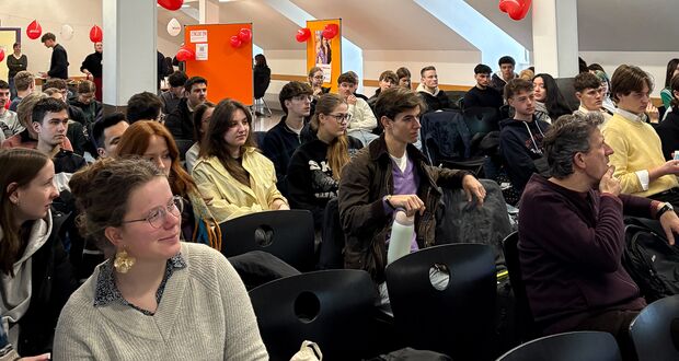 DKMS Schulprojekt: Leben retten und fürs Leben lernen