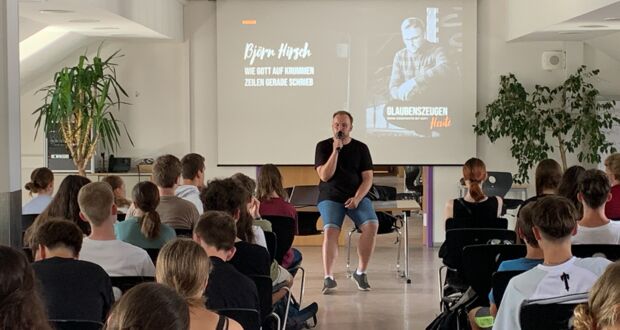 „Gottes Gnade hat mich da herausgeholt!“ – Pastoralreferent Björn Hirsch zu Gast